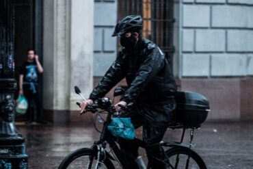 Choisir son VAE pour affronter la pluie en 2026